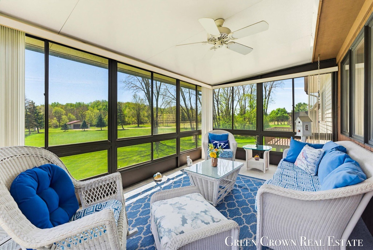 580 Gardenview Drive, Byron Center, MI, 49315-8341