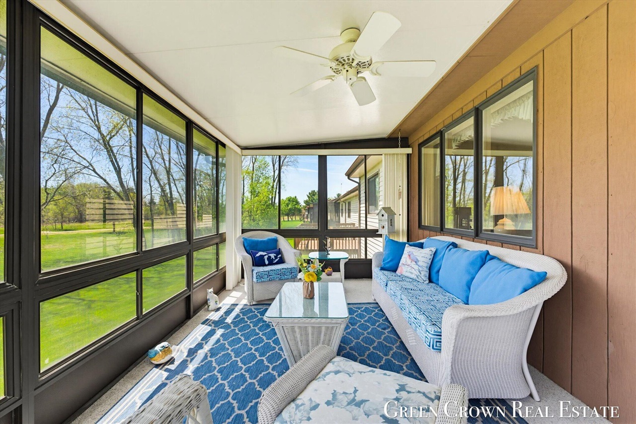 580 Gardenview Drive, Byron Center, MI, 49315-8341