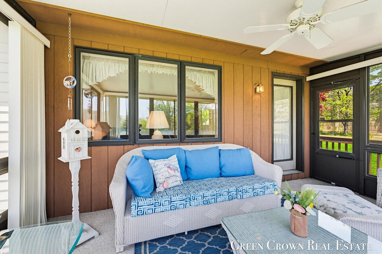580 Gardenview Drive, Byron Center, MI, 49315-8341