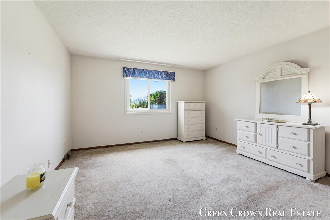 580 Gardenview Drive, Byron Center, MI, 49315-8341