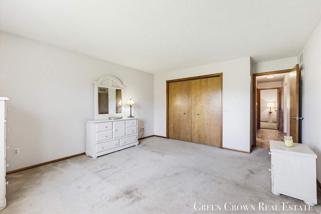 580 Gardenview Drive, Byron Center, MI, 49315-8341