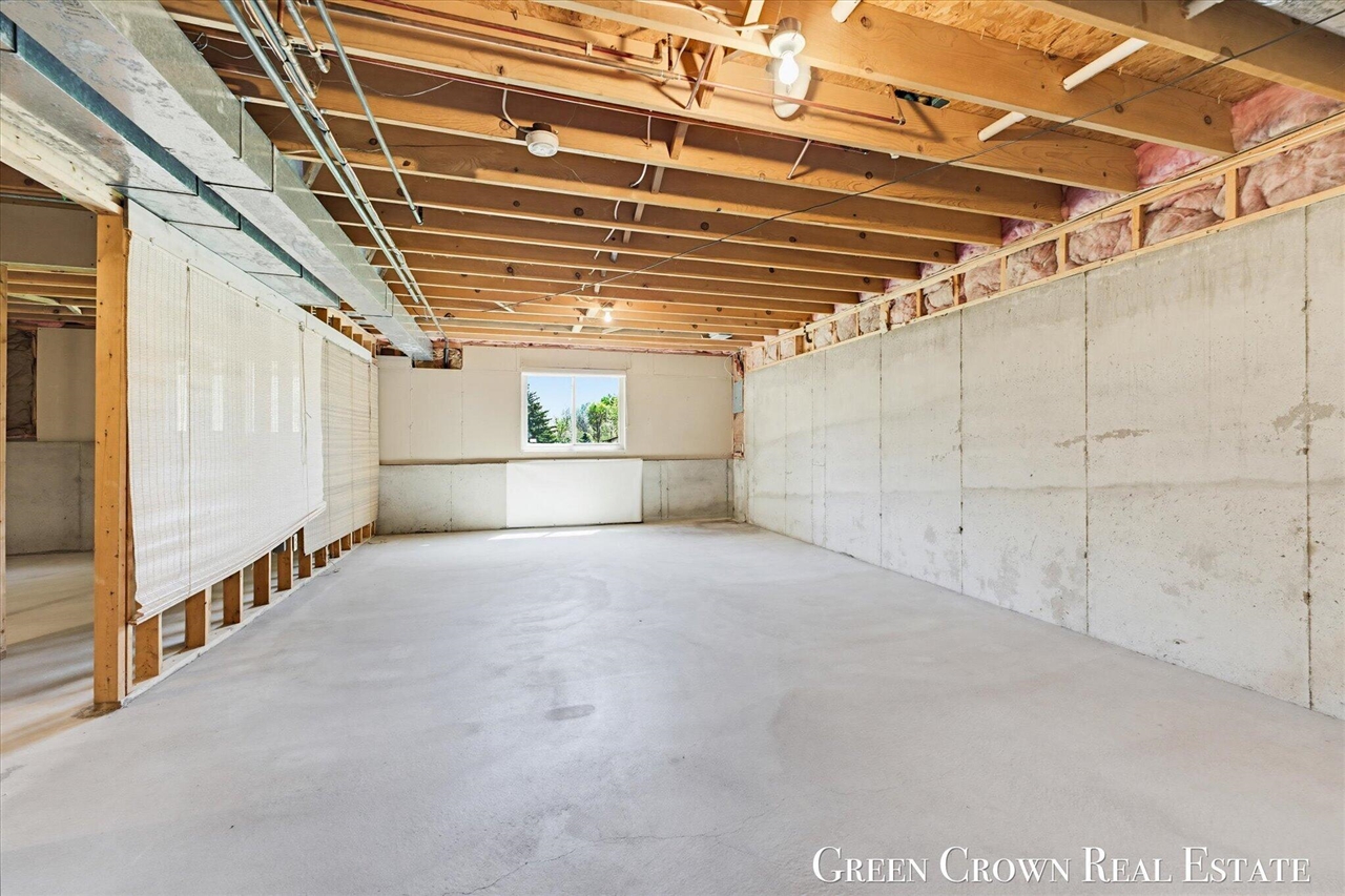 580 Gardenview Drive, Byron Center, MI, 49315-8341