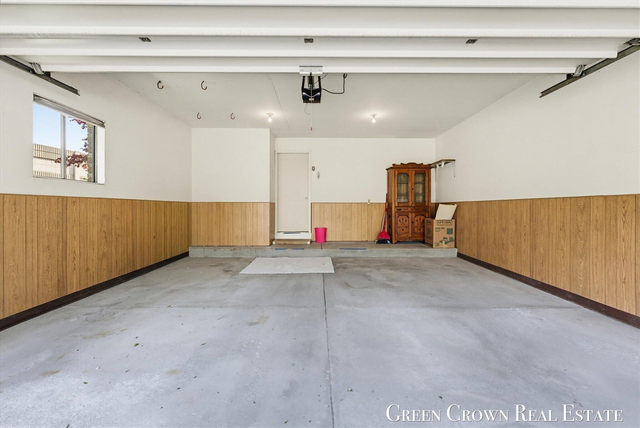 580 Gardenview Drive, Byron Center, MI, 49315-8341