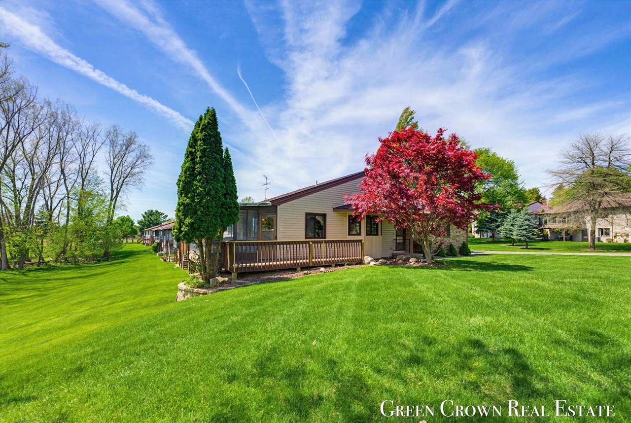 580 Gardenview Drive, Byron Center, MI, 49315-8341