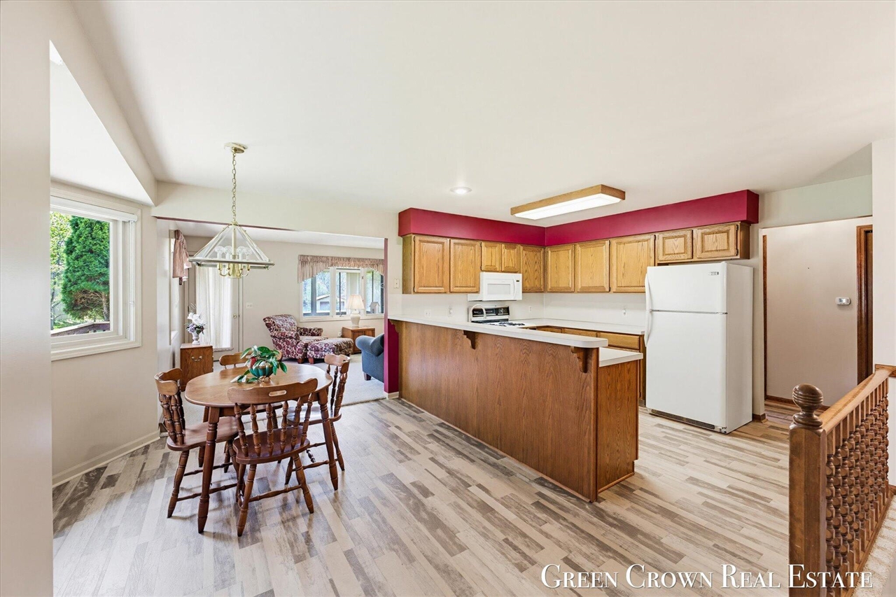 580 Gardenview Drive, Byron Center, MI, 49315-8341