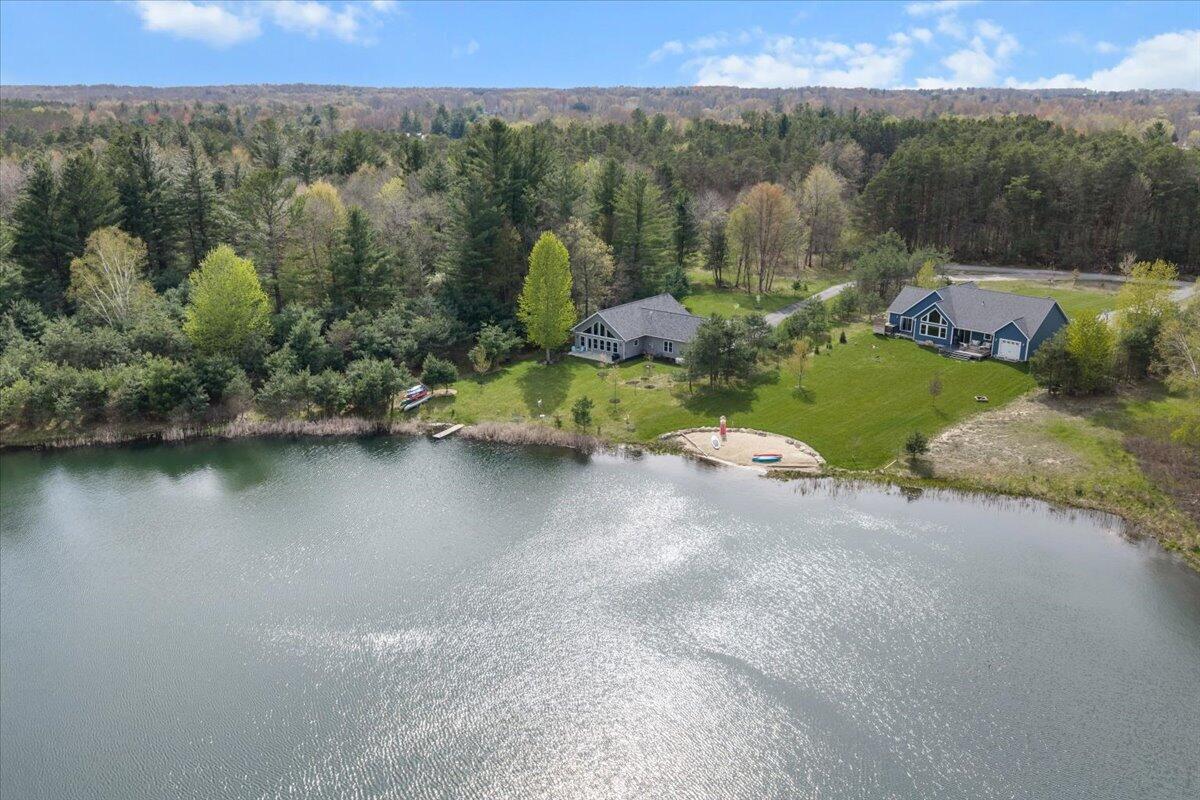 6619 Donegal Court, Canadian Lakes, MI, 49346-9128