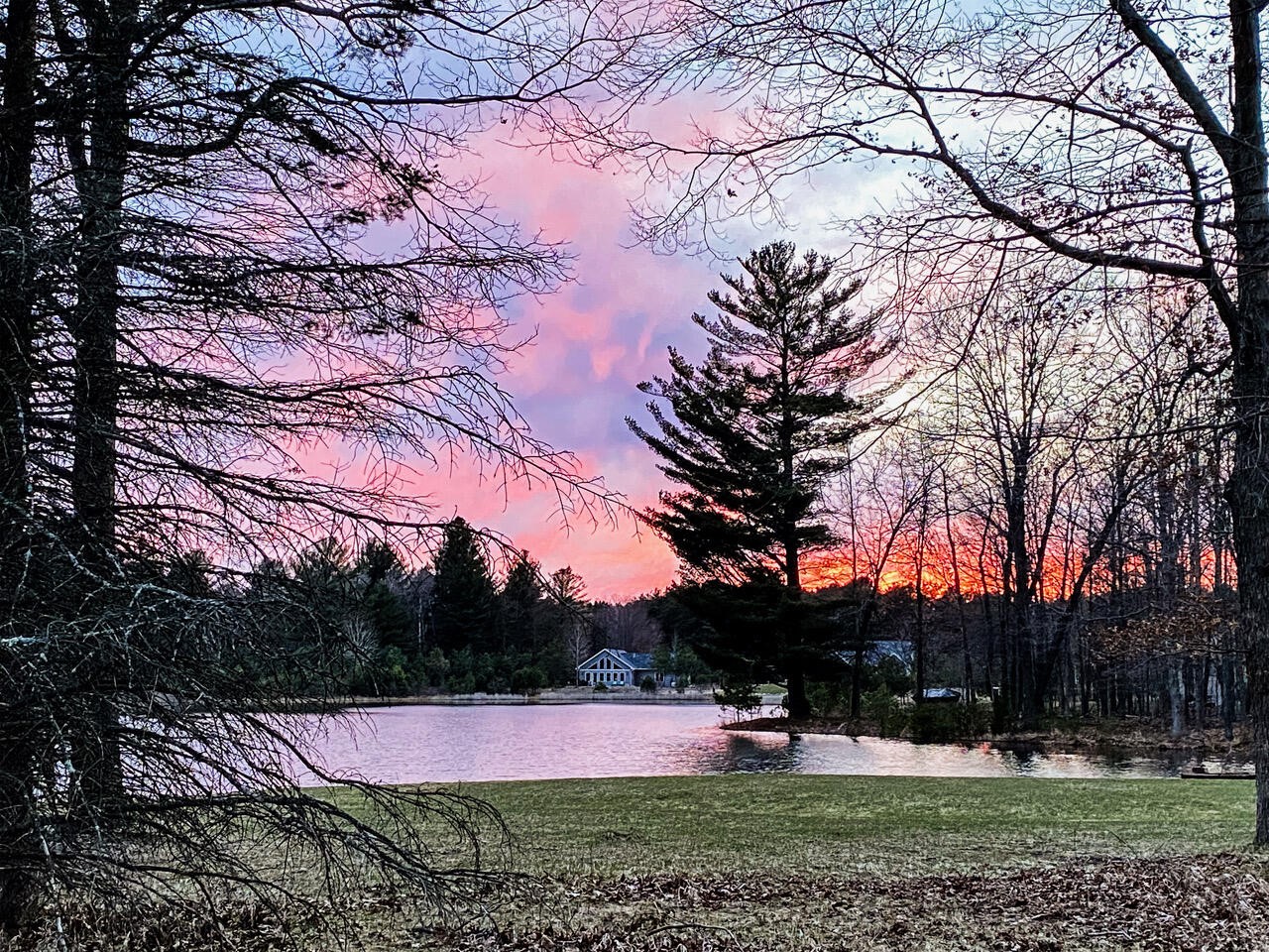 6619 Donegal Court, Canadian Lakes, MI, 49346-9128
