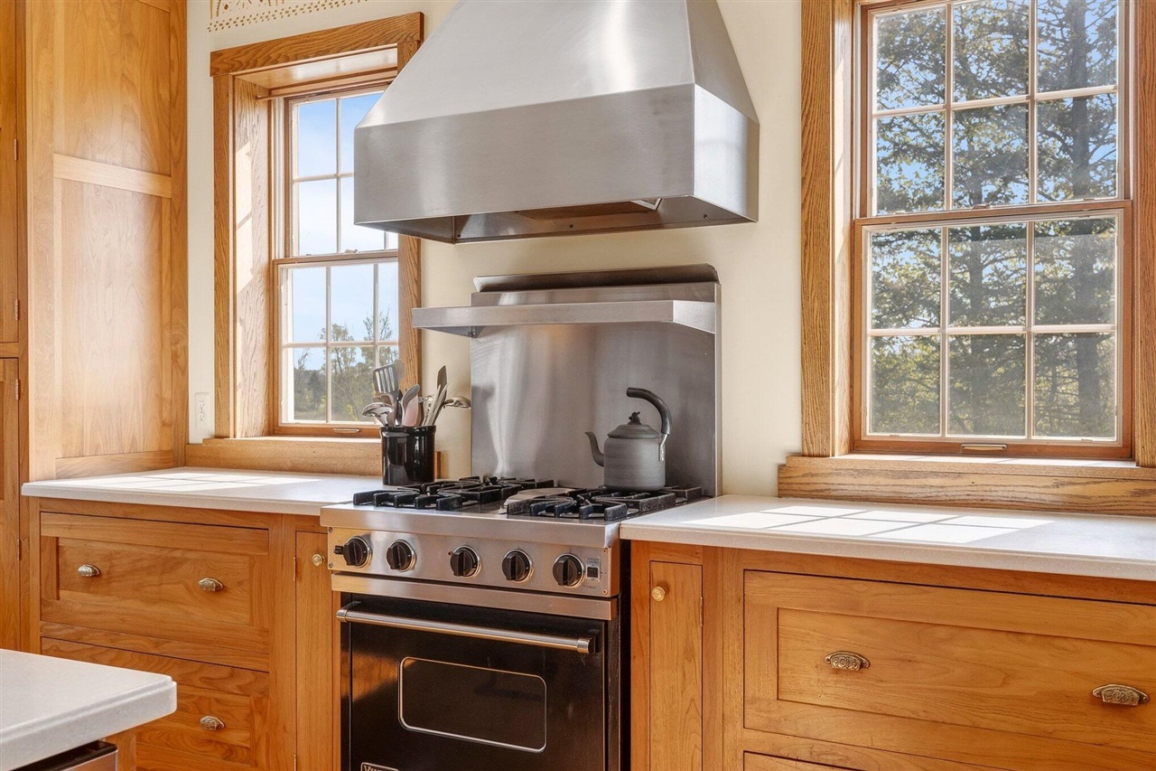 8885 Burmeister Road, Saline, MI, 48176-9653