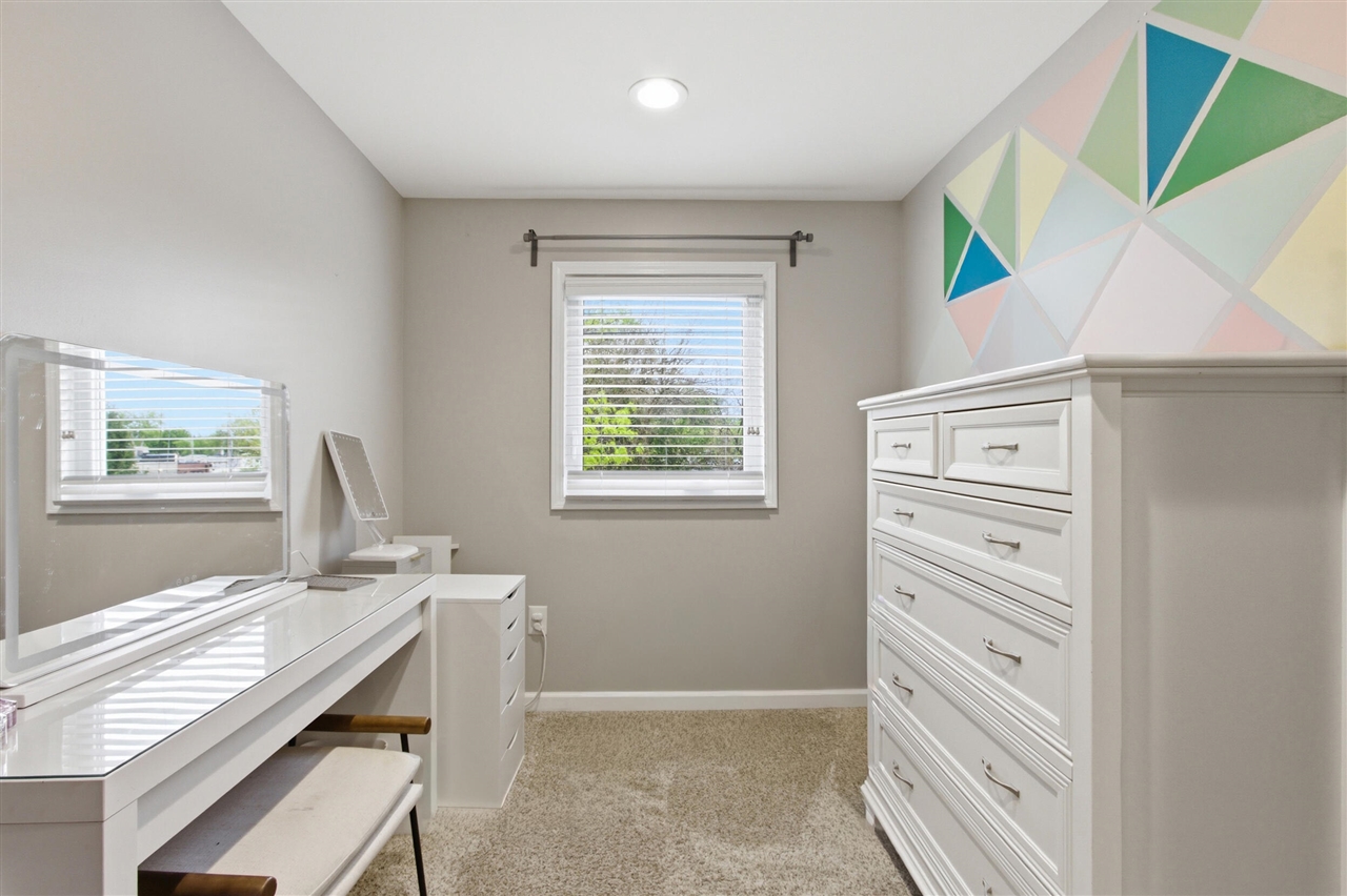 3224 N Wilson Avenue, Royal Oak, MI, 48073-3581