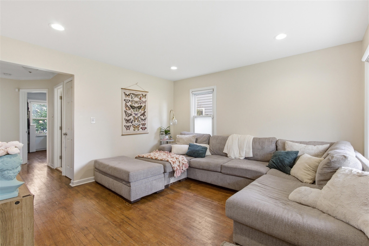 3224 N Wilson Avenue, Royal Oak, MI, 48073-3581