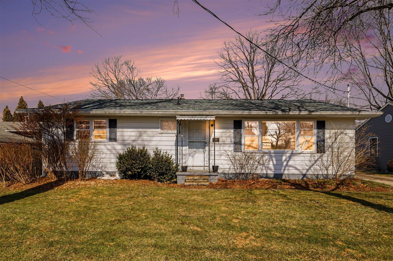1st image of 311 Dutton St, Eaton Rapids, MI 48827 | MLS# 70530459