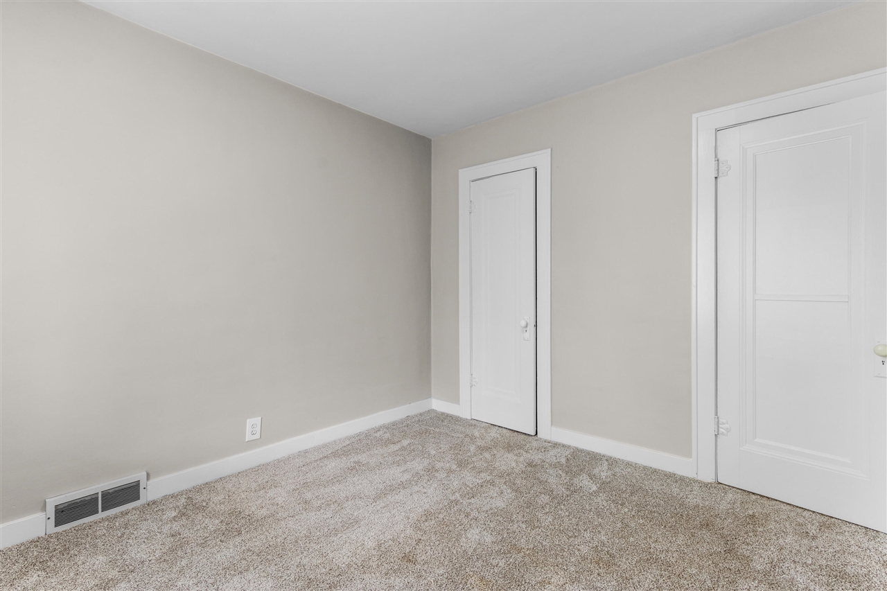 819 Harding Street, Grand Rapids, MI, 49544-1838