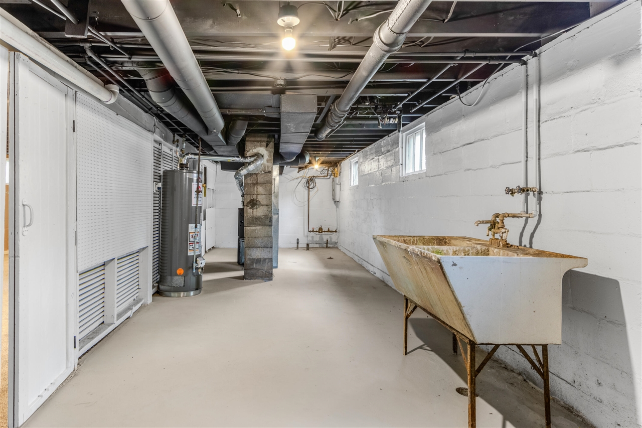 819 Harding Street, Grand Rapids, MI, 49544-1838