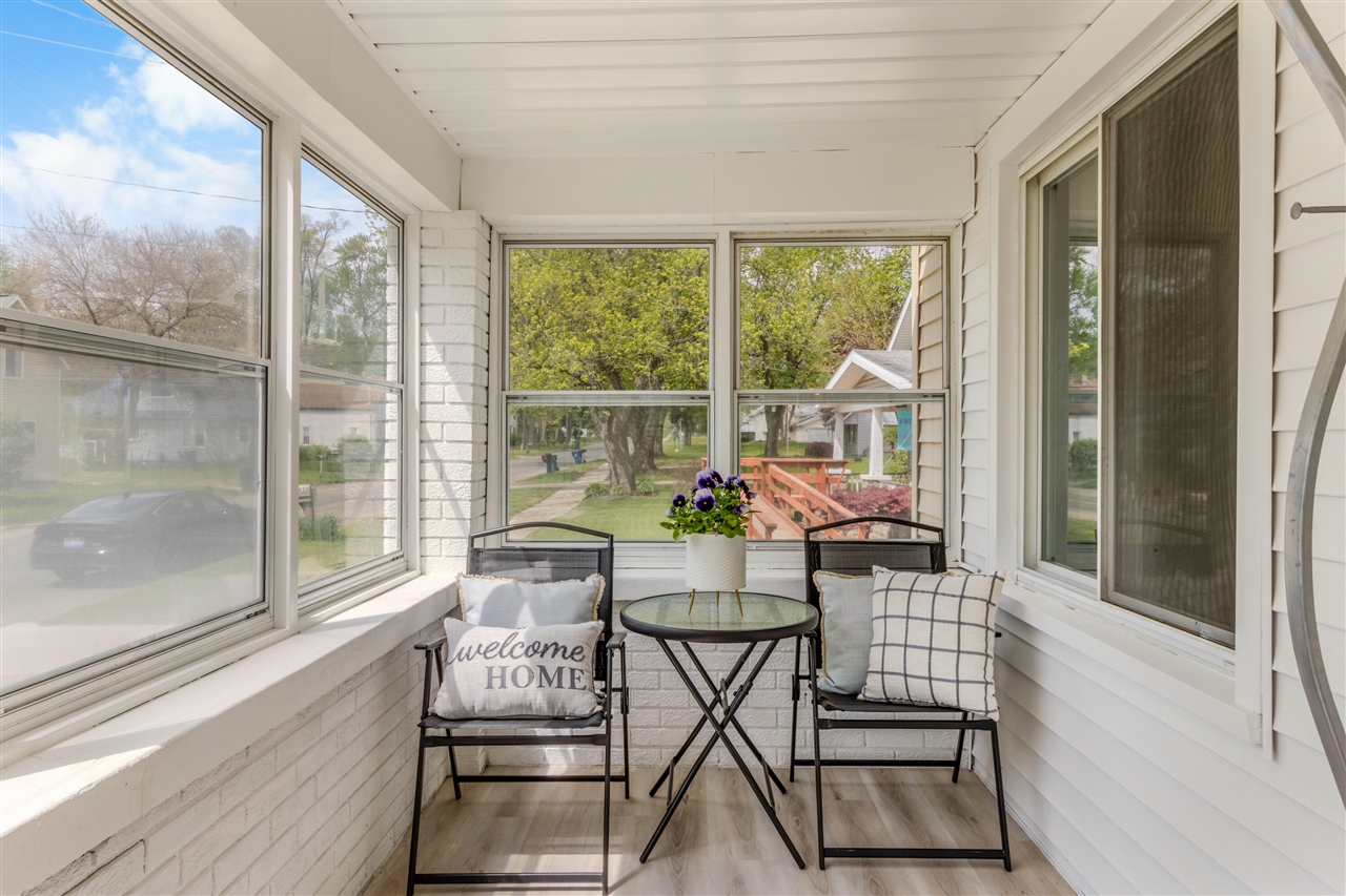 819 Harding Street, Grand Rapids, MI, 49544-1838
