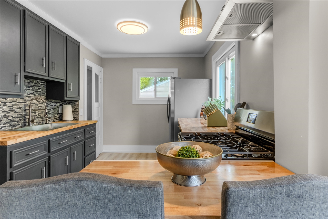 819 Harding Street, Grand Rapids, MI, 49544-1838