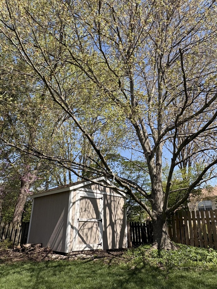 5255 Applewood Drive, Ypsilanti, MI, 48197-8351