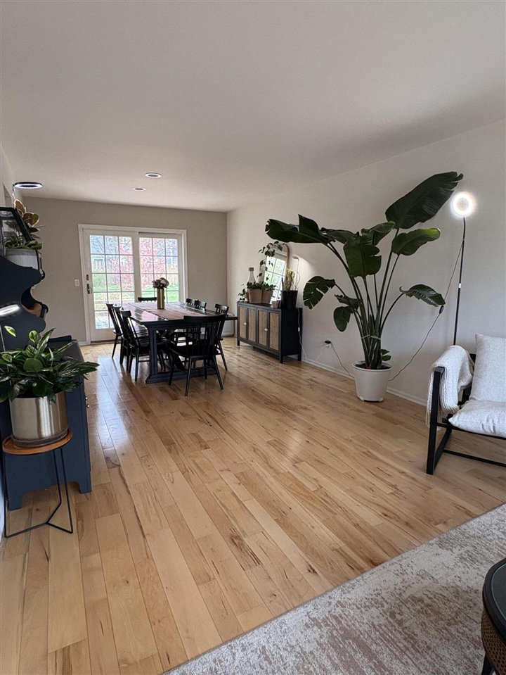 5255 Applewood Drive, Ypsilanti, MI, 48197-8351
