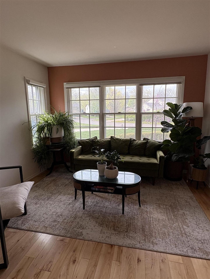 5255 Applewood Drive, Ypsilanti, MI, 48197-8351