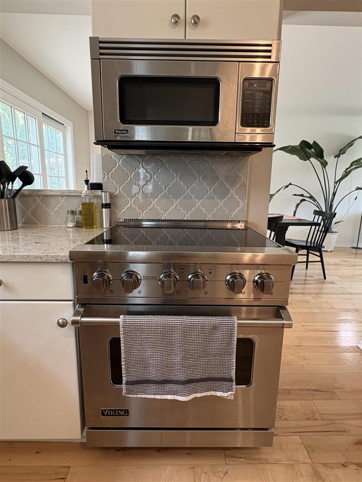 5255 Applewood Drive, Ypsilanti, MI, 48197-8351