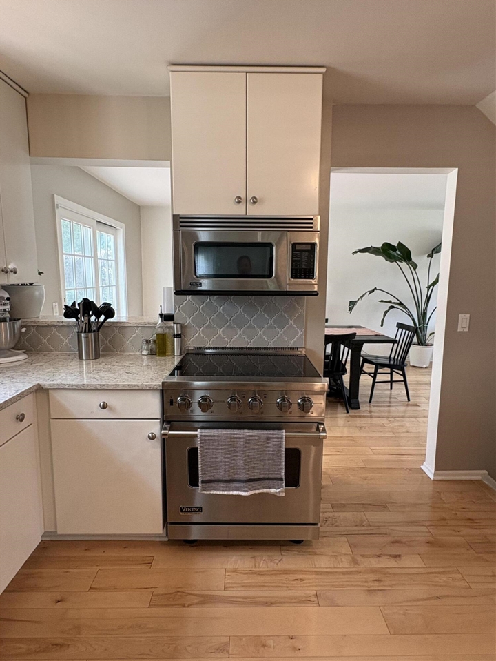 5255 Applewood Drive, Ypsilanti, MI, 48197-8351