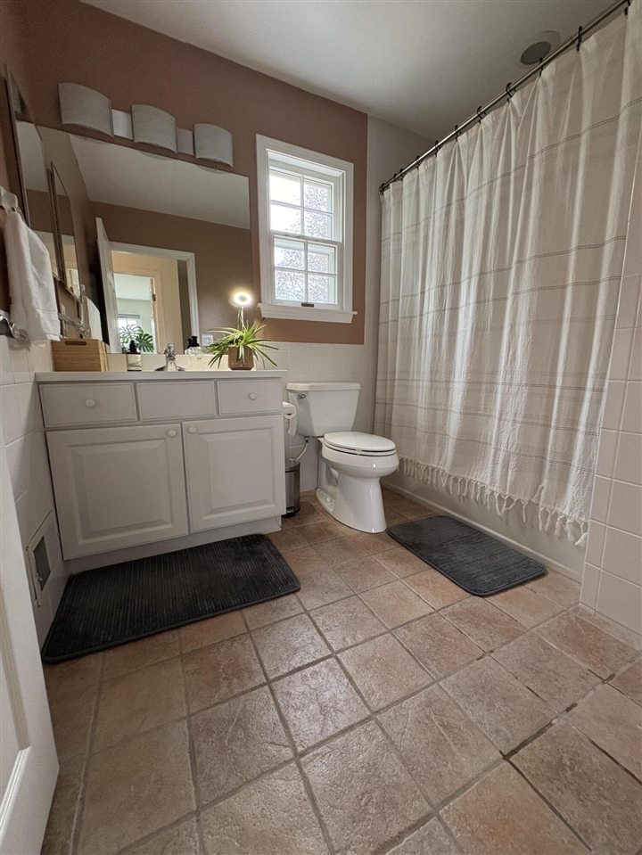 5255 Applewood Drive, Ypsilanti, MI, 48197-8351