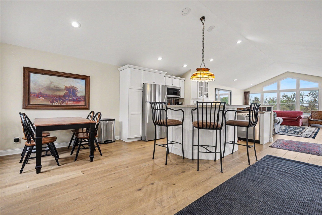 14651 Mercury Drive, Grand Haven, MI, 49417-9703
