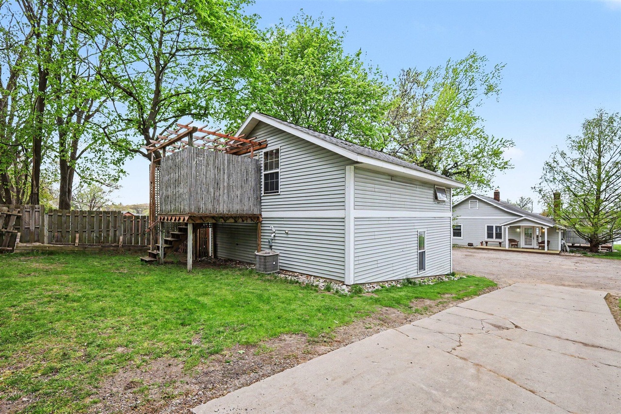 14651 Mercury Drive, Grand Haven, MI, 49417-9703