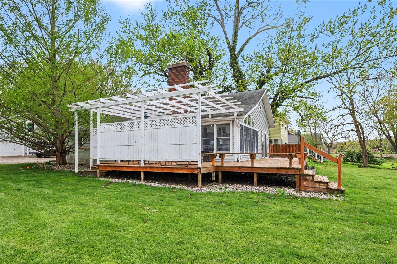 14651 Mercury Drive, Grand Haven, MI, 49417-9703