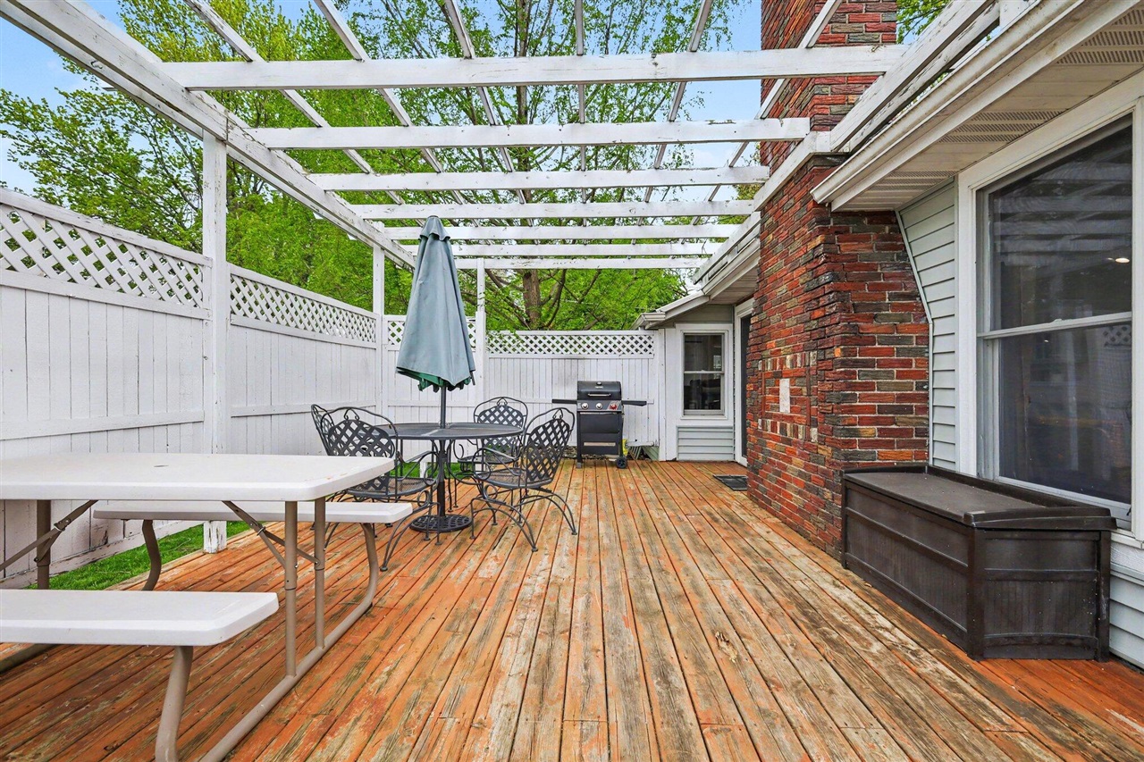 14651 Mercury Drive, Grand Haven, MI, 49417-9703