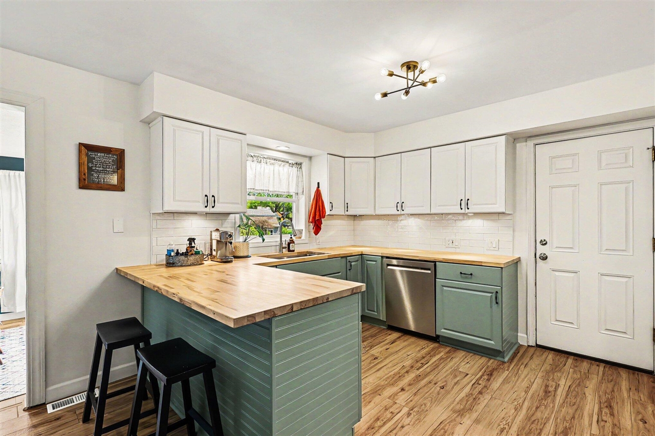 5524 Park Avenue, Hudsonville, MI, 49426-1247