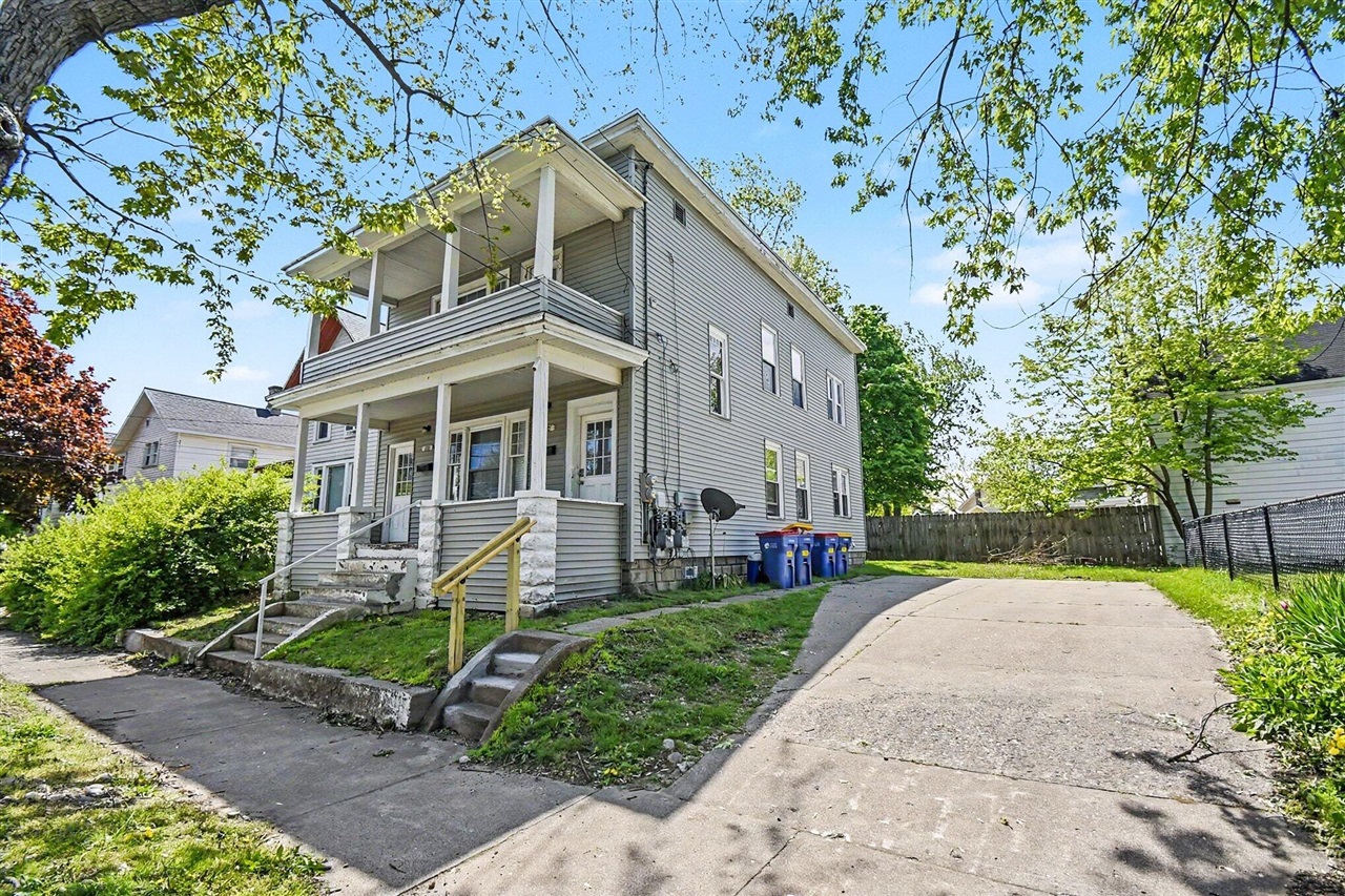 820 Watson Street, Grand Rapids, MI, 49504-6248