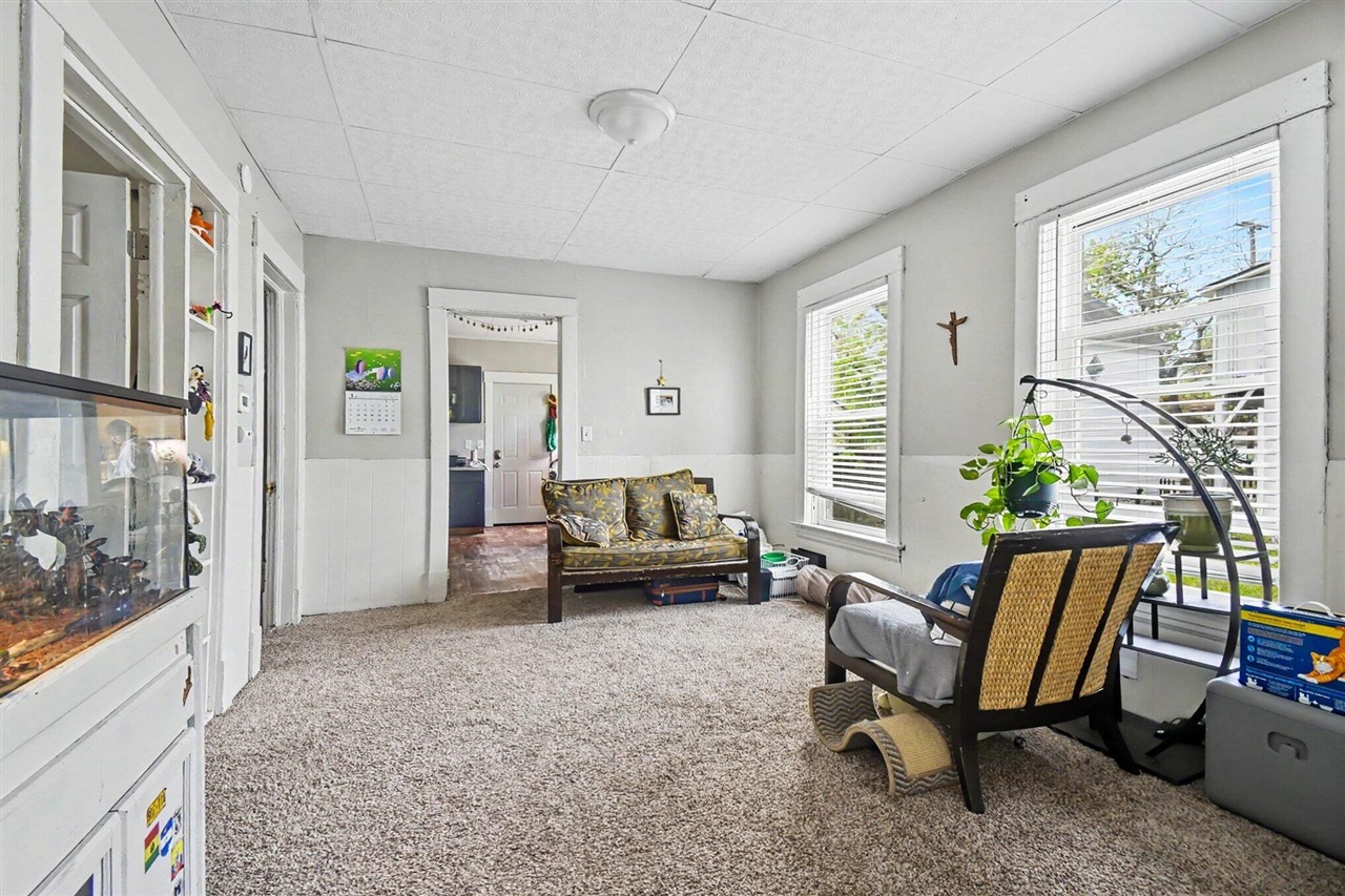 820 Watson Street, Grand Rapids, MI, 49504-6248