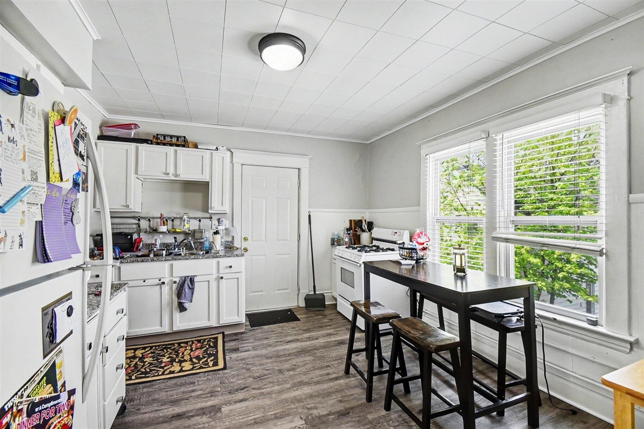 820 Watson Street, Grand Rapids, MI, 49504-6248
