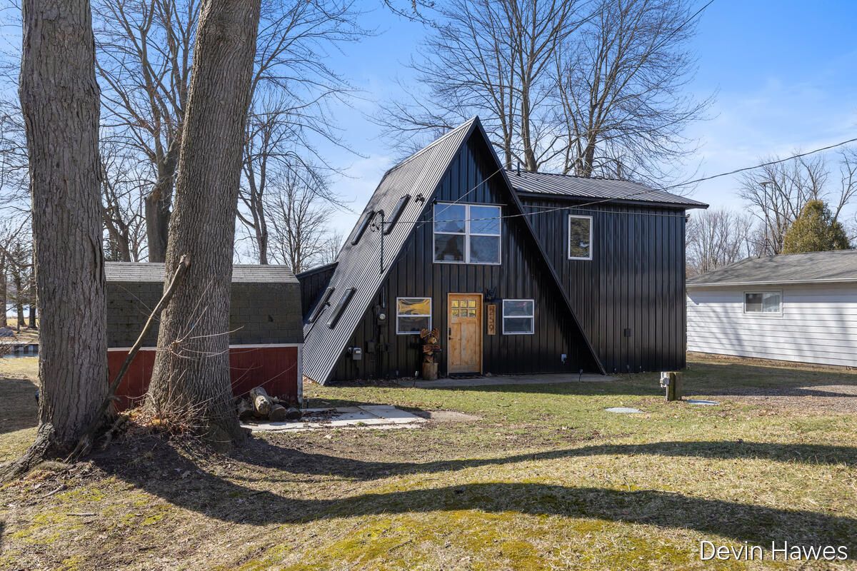 259 Ivason Drive, Stanton, MI, 48888-9216