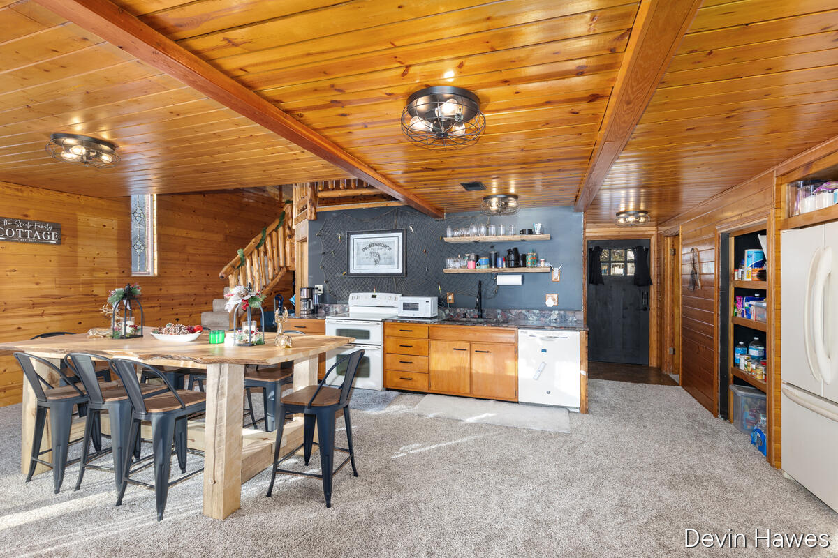 259 Ivason Drive, Stanton, MI, 48888-9216