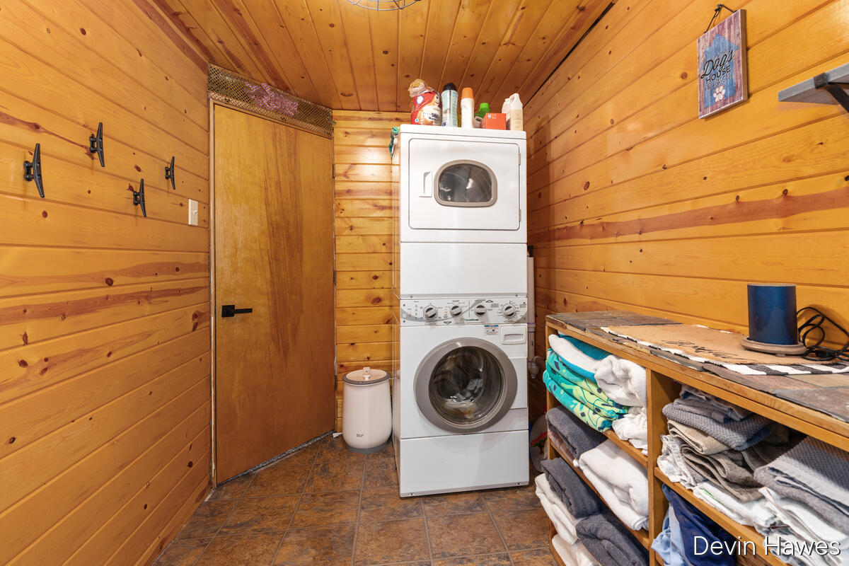 259 Ivason Drive, Stanton, MI, 48888-9216