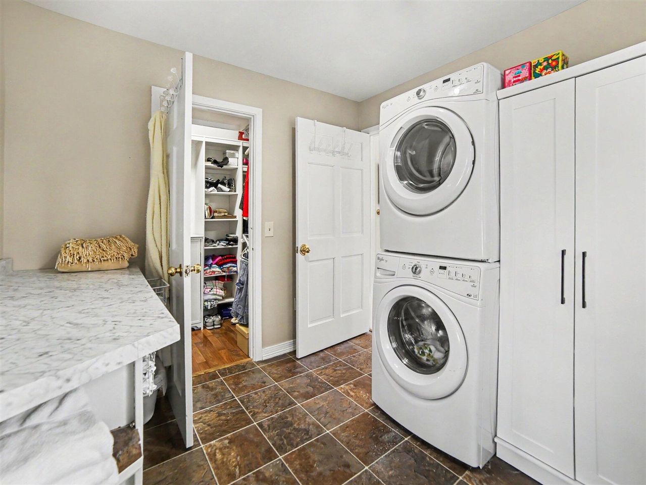602 W Fruitvale Road, Montague, MI, 49437-9535