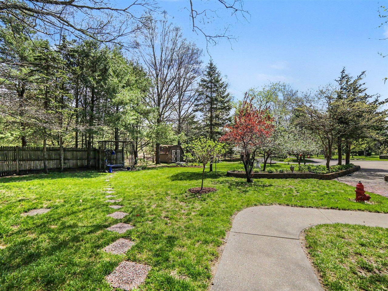 602 W Fruitvale Road, Montague, MI, 49437-9535