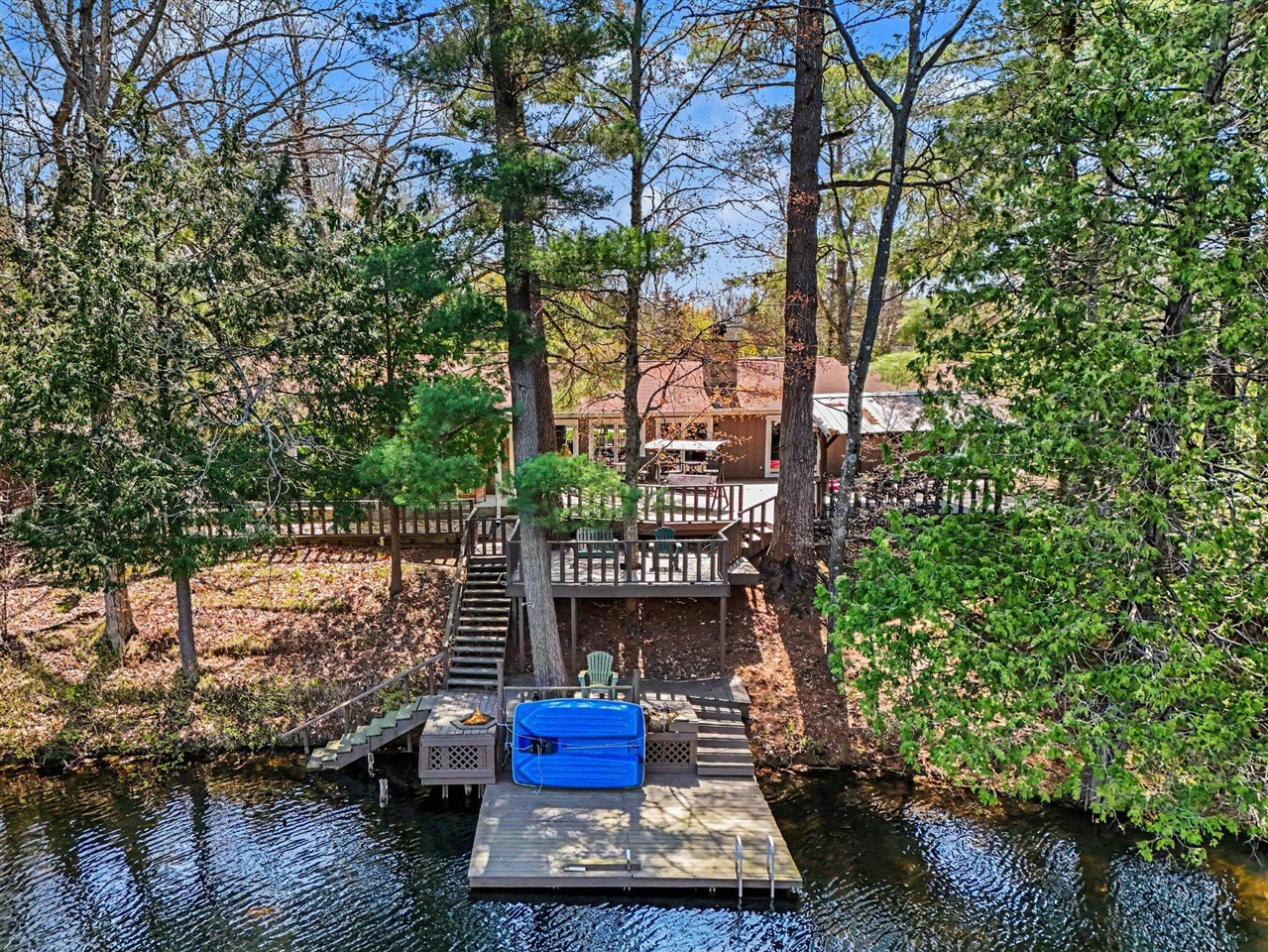 602 W Fruitvale Road, Montague, MI, 49437-9535
