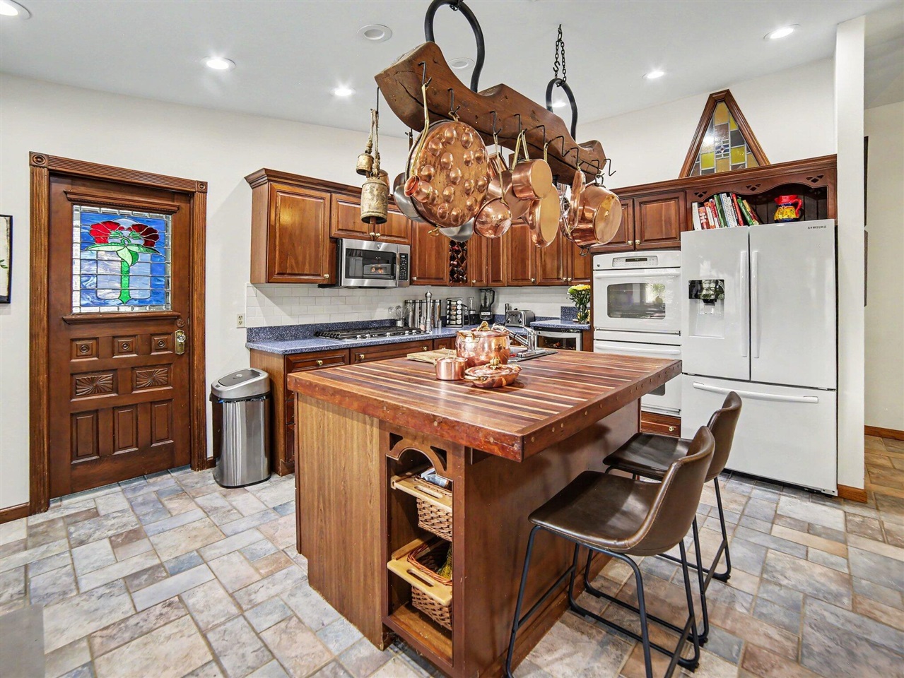 602 W Fruitvale Road, Montague, MI, 49437-9535