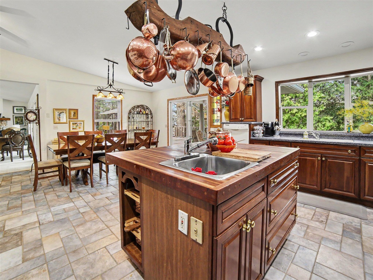 602 W Fruitvale Road, Montague, MI, 49437-9535