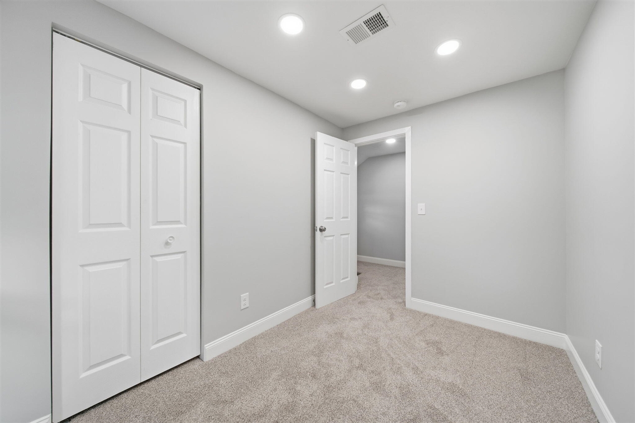313 E Argyle Street, Jackson, MI, 49202-2326