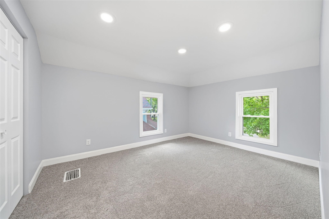 313 E Argyle Street, Jackson, MI, 49202-2326