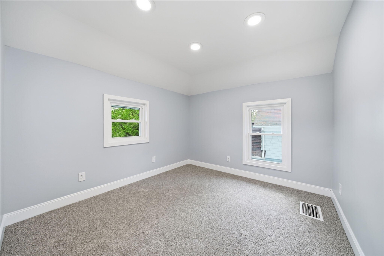 313 E Argyle Street, Jackson, MI, 49202-2326