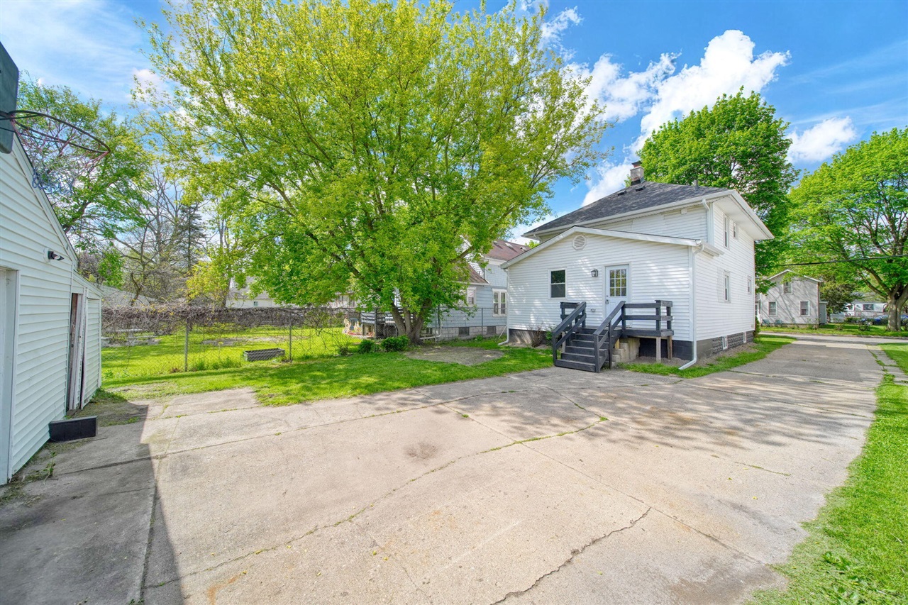 313 E Argyle Street, Jackson, MI, 49202-2326