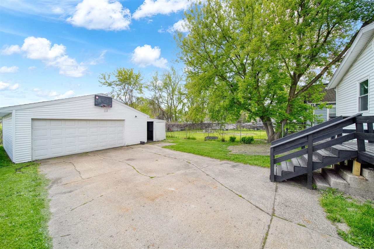 313 E Argyle Street, Jackson, MI, 49202-2326