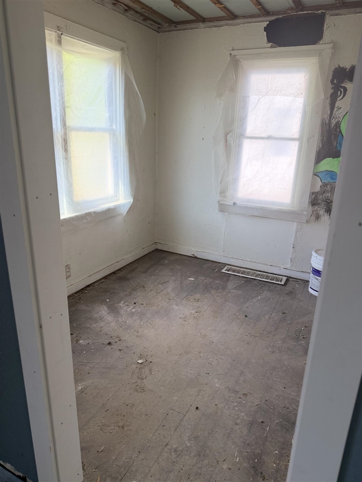 705 Columbia Avenue, Saint Joseph, MI, 49085-2407