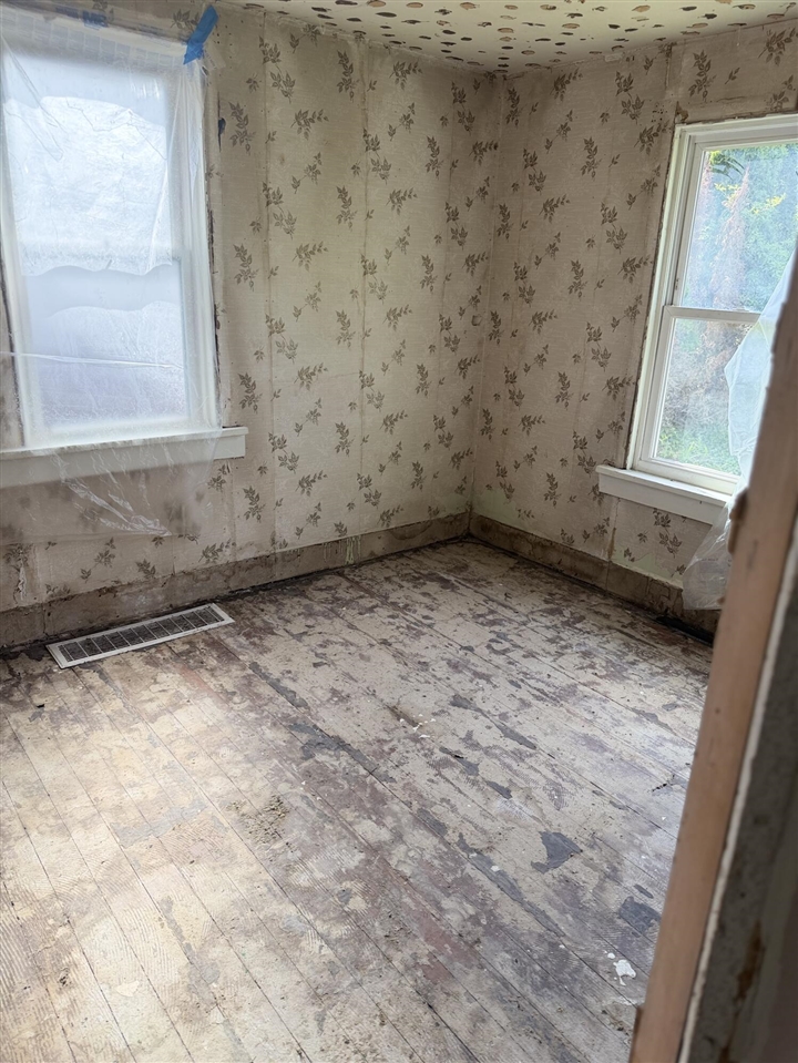 705 Columbia Avenue, Saint Joseph, MI, 49085-2407