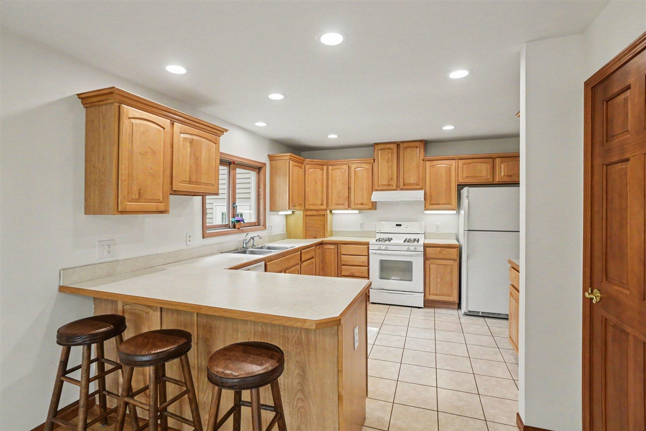 32058 County Road 687, Bangor, MI, 49013-9476