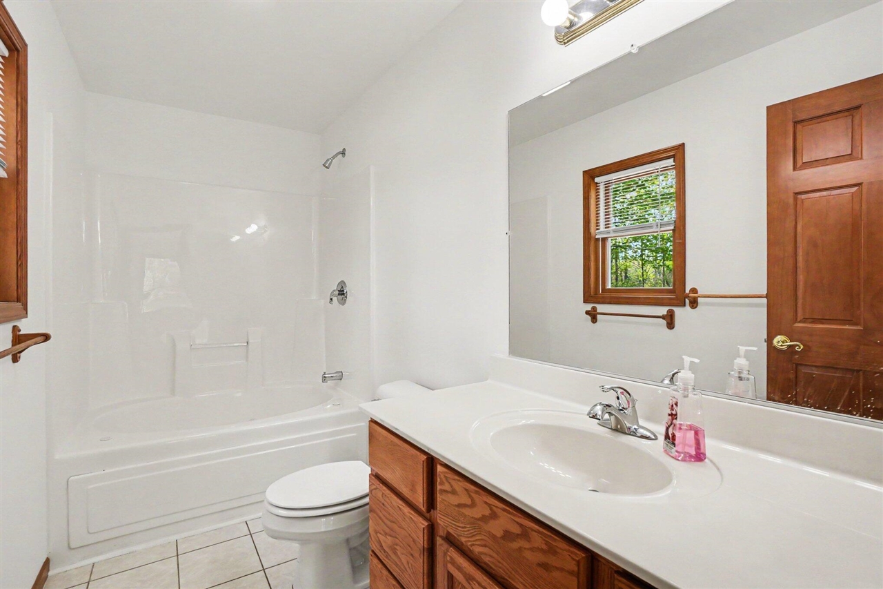 32058 County Road 687, Bangor, MI, 49013-9476